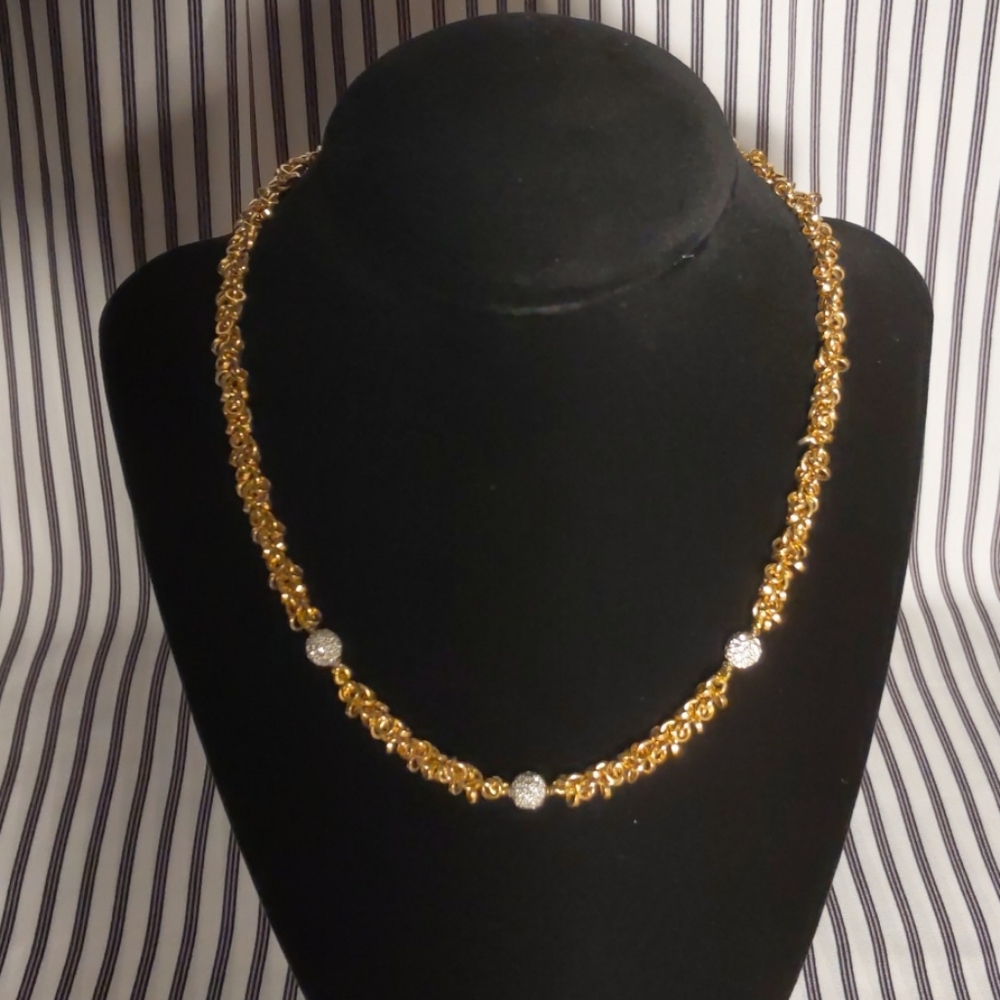 Sparkly gold chain necklace